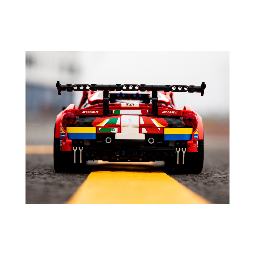 Lego Technic Ferrari 488 GTE โAF Corse #51โ 42125