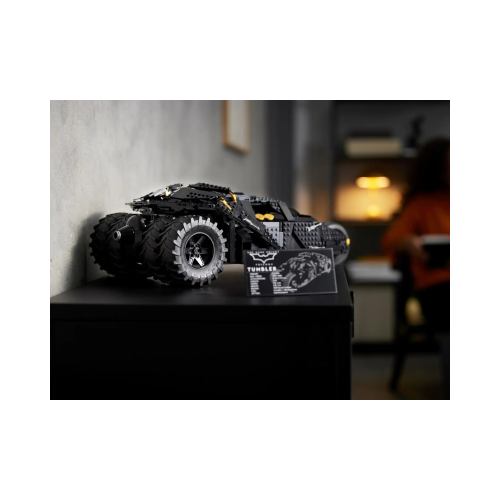 LEGO DC Batmobile Tumbler 76240 - Image 5