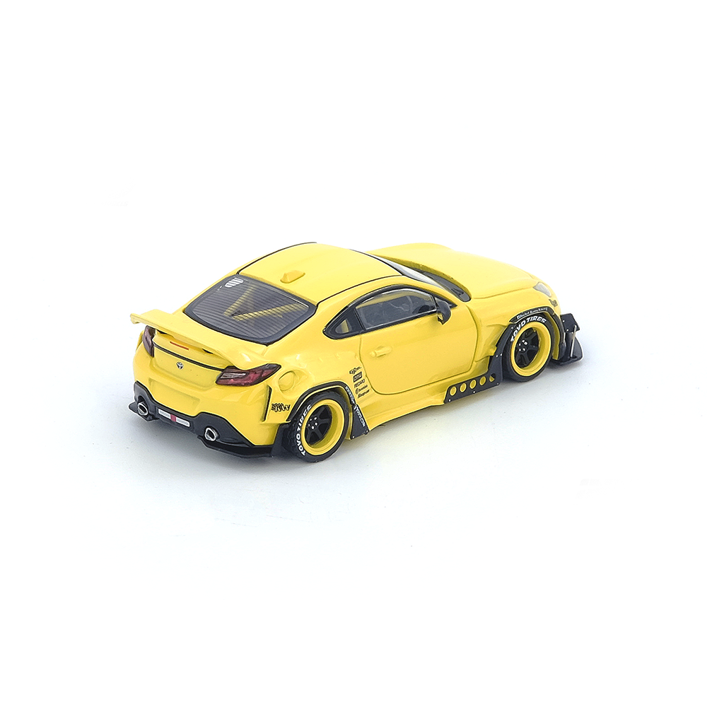 INNO64 TOYOTA GR86 "PANDEM" Yellow