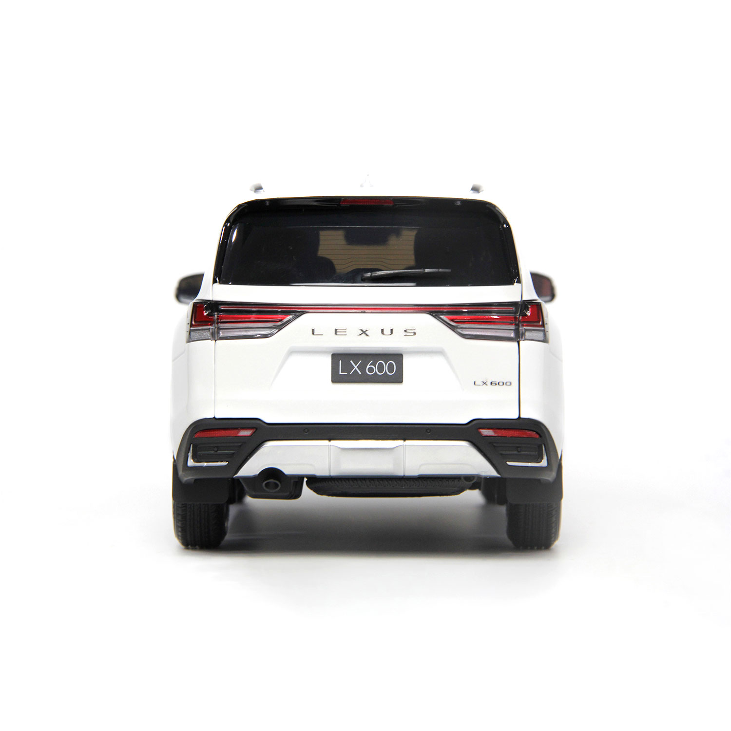 LCD 1-18 Lexus LX600 (White)