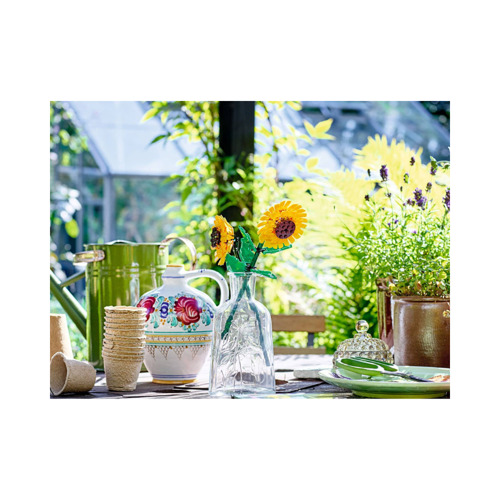 LEGO Botanicals Sunflowers 40524 - Image 2